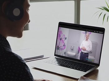 Adrian-introducing-the-Trovex-Innovations-Centre